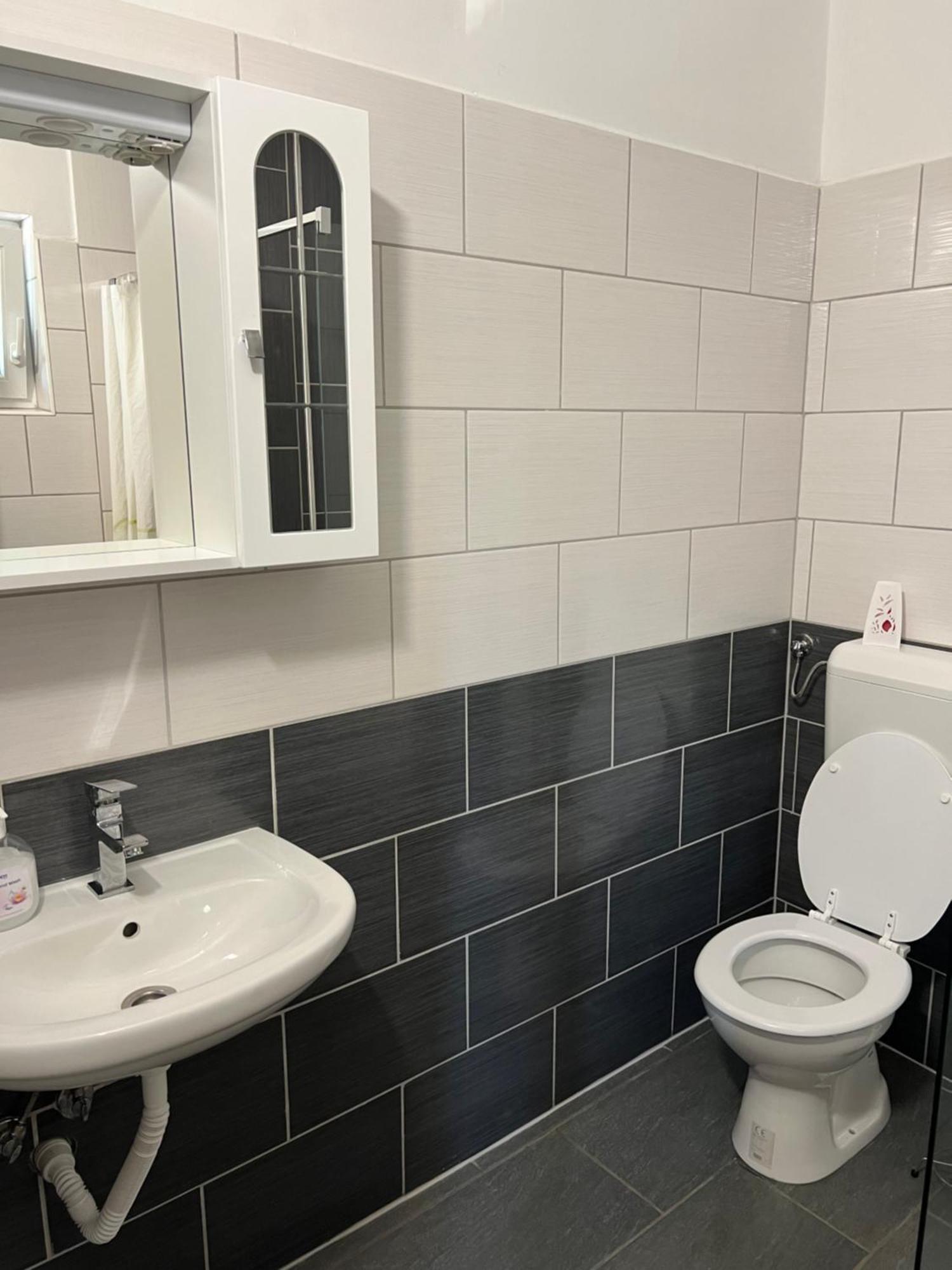 Helga Apartman Makó Eksteriør billede