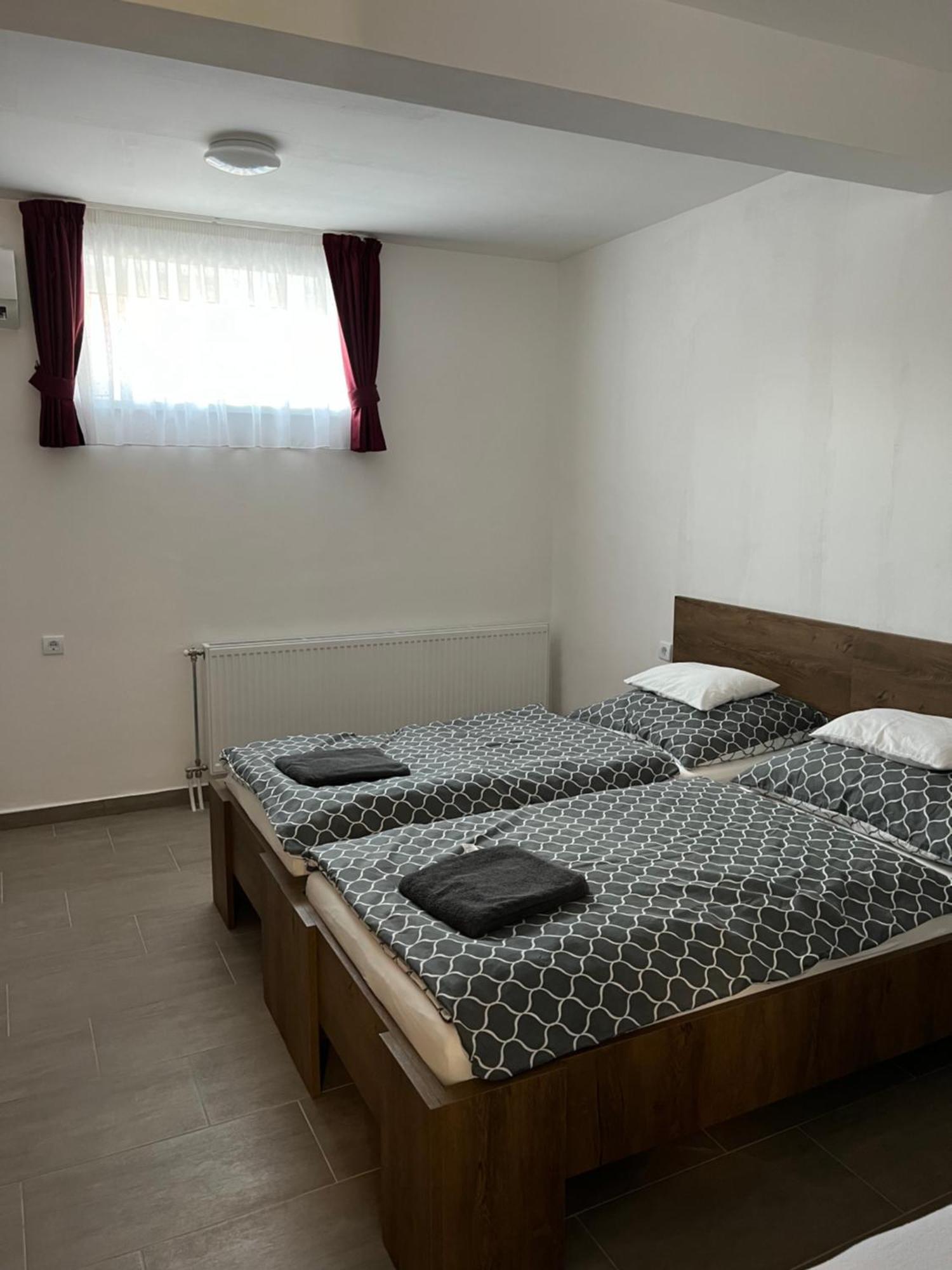 Helga Apartman Makó Eksteriør billede